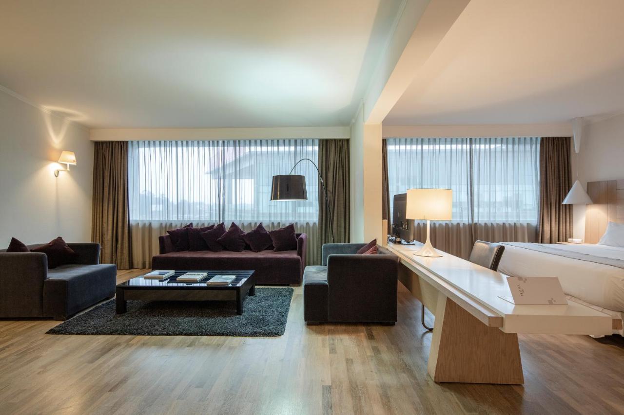 Wyndham Concepcion Pettra Hotel Kültér fotó Suite at the Hotel