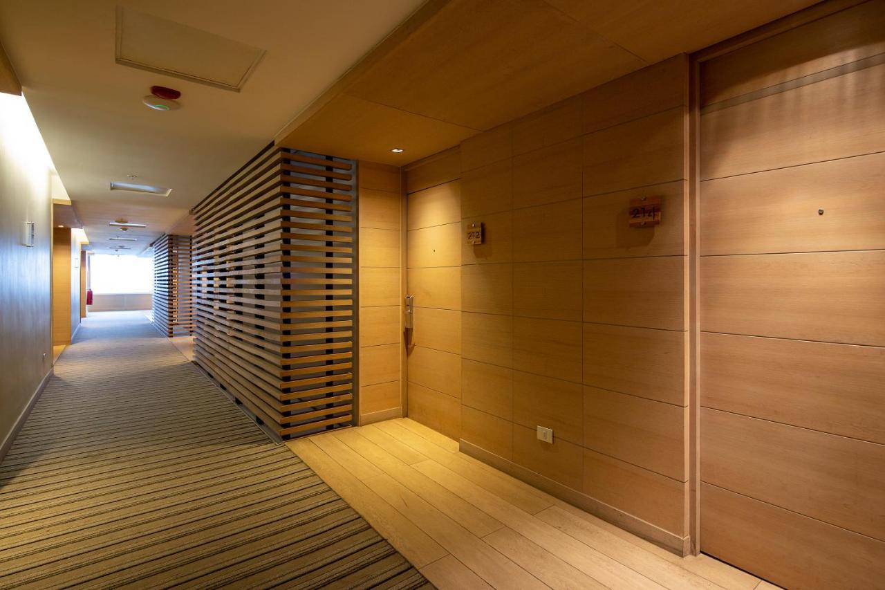 Wyndham Concepcion Pettra Hotel Kültér fotó Corridor