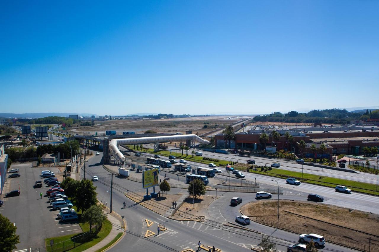 Wyndham Concepcion Pettra Hotel Kültér fotó The station in 2018