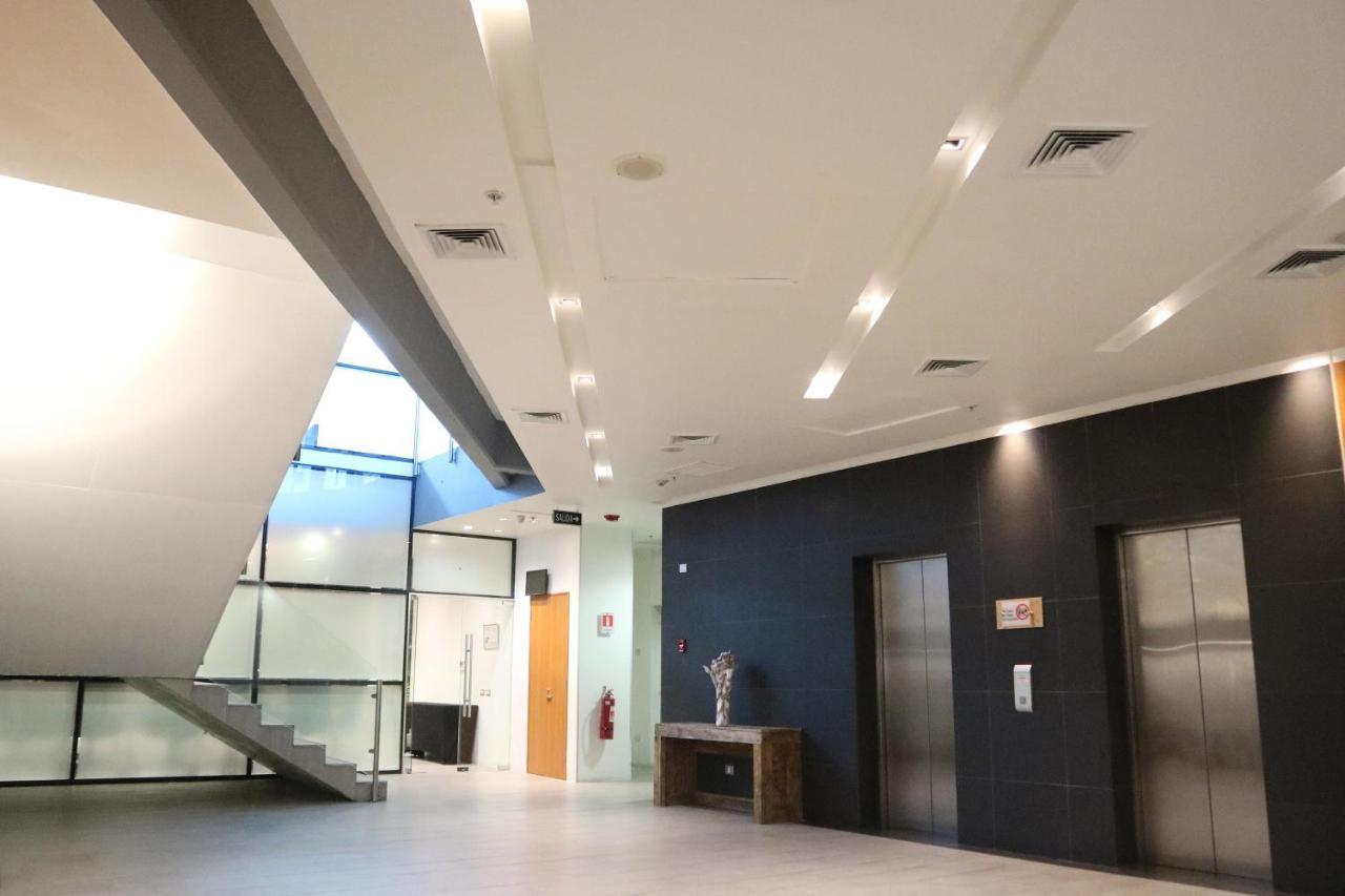 Wyndham Concepcion Pettra Hotel Kültér fotó Interior of the building